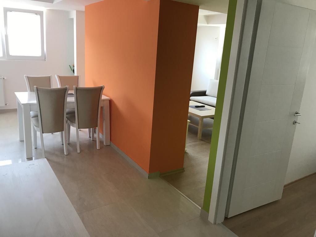 Premium 4U - City Center 50M2 - Skopje Bagian luar foto