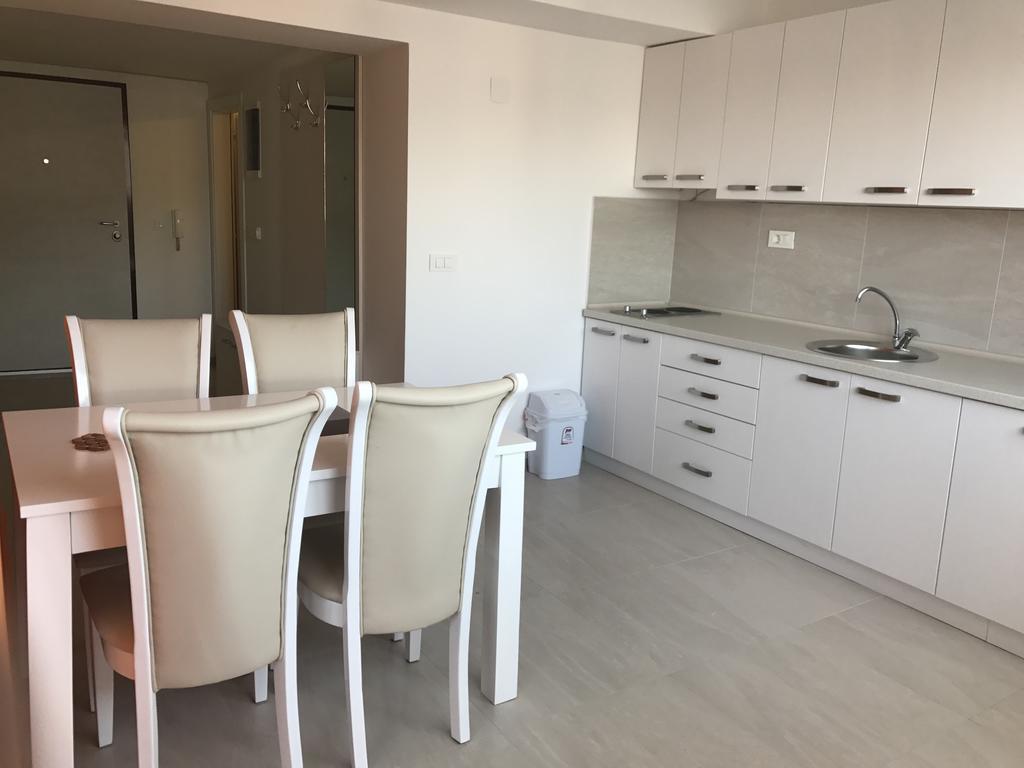 Premium 4U - City Center 50M2 - Skopje Bagian luar foto