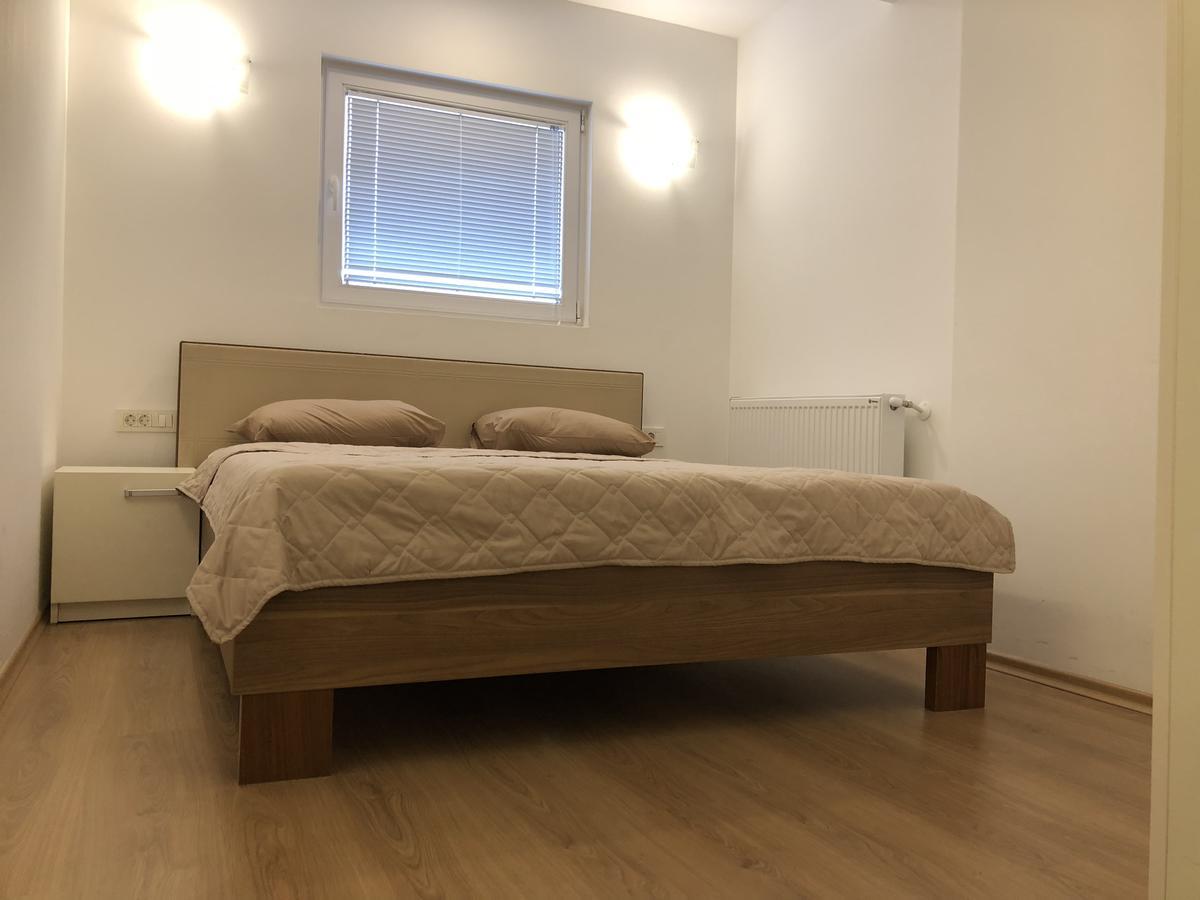 Premium 4U - City Center 50M2 - Skopje Bagian luar foto