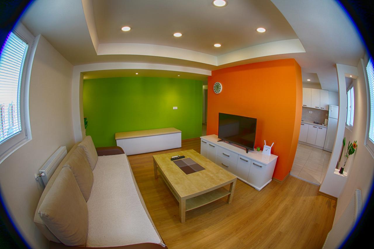 Premium 4U - City Center 50M2 - Skopje Bagian luar foto