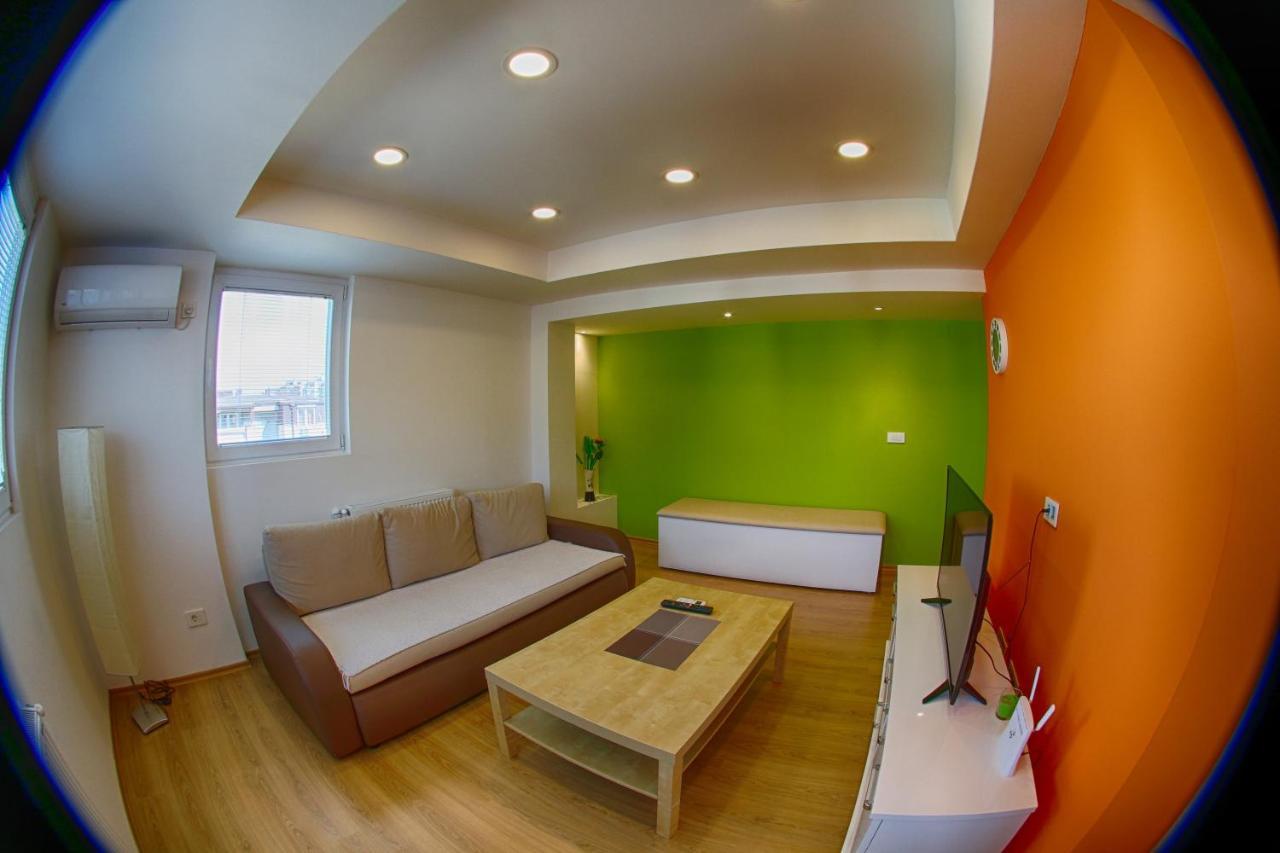 Premium 4U - City Center 50M2 - Skopje Bagian luar foto