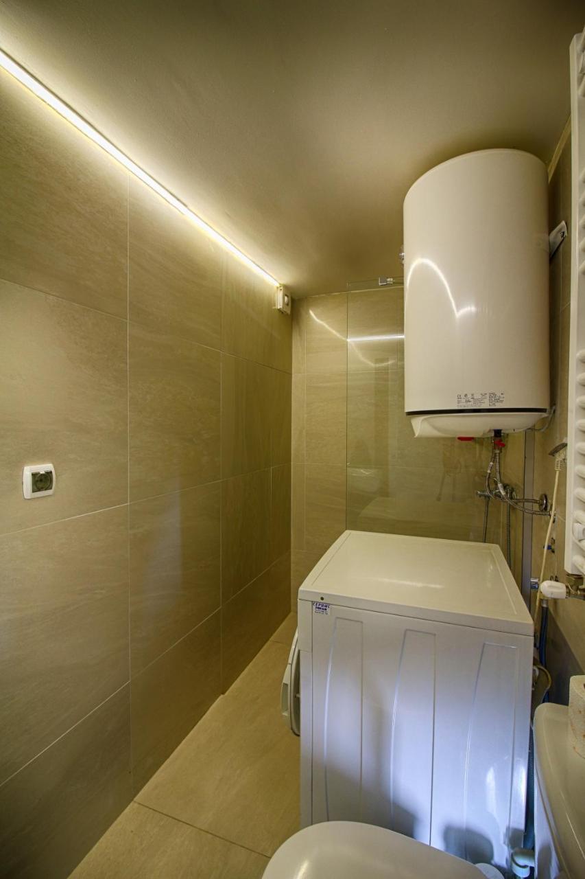 Premium 4U - City Center 50M2 - Skopje Bagian luar foto